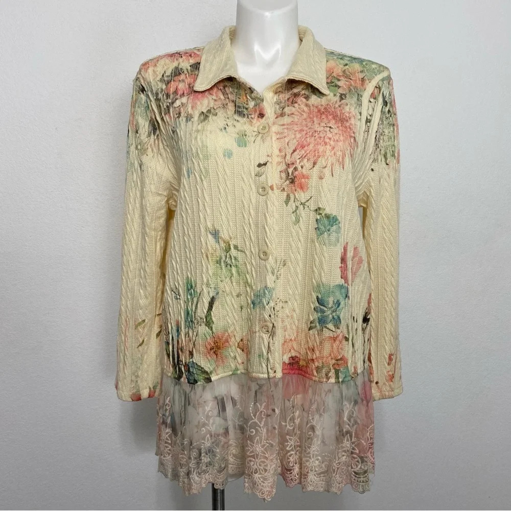 Victorian House Branson Floral Button Front Long Sleeve Collared Blouse